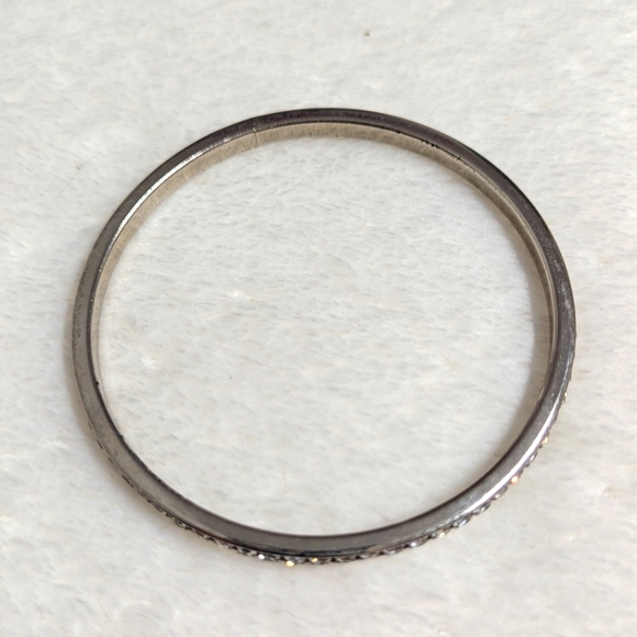Vintage Silvertone Bangle Bracelet with Clear Stones - Picture 6 of 7